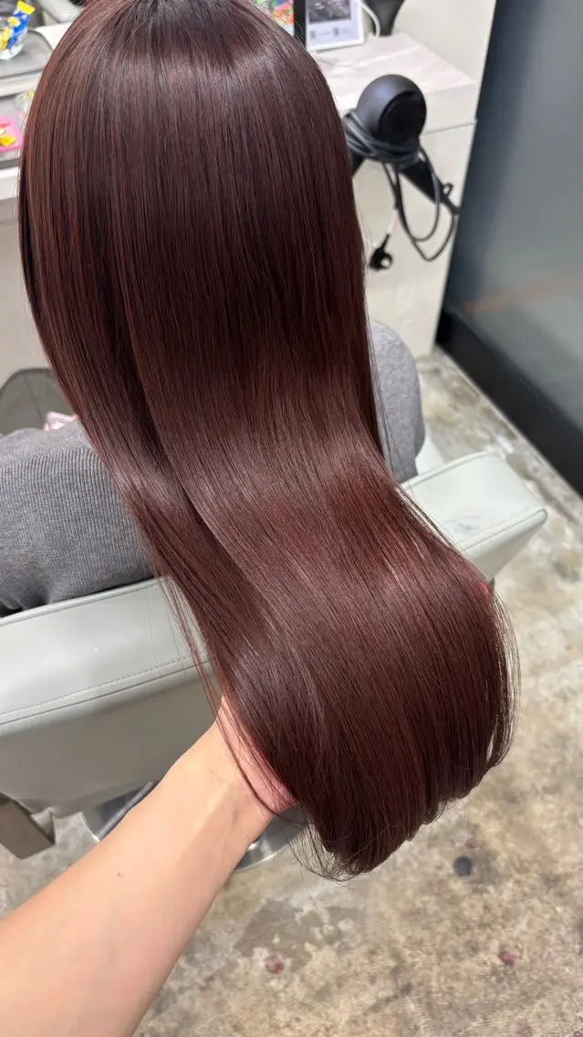 ロング カット ヘアカラー トリートメント makoto⌇レイヤ ー⌇艶カラー🍒‎のヘアスタイル