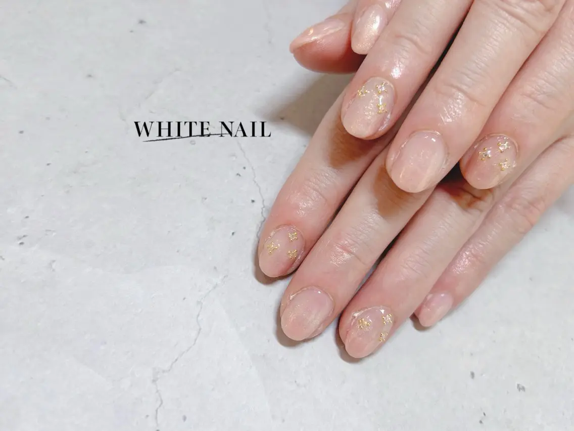 ネイル グラデーション ラメ(グリッター) ラメグラデーション ハンドネイル WHITE NAIL ホワイトネイルのネイルデザイン