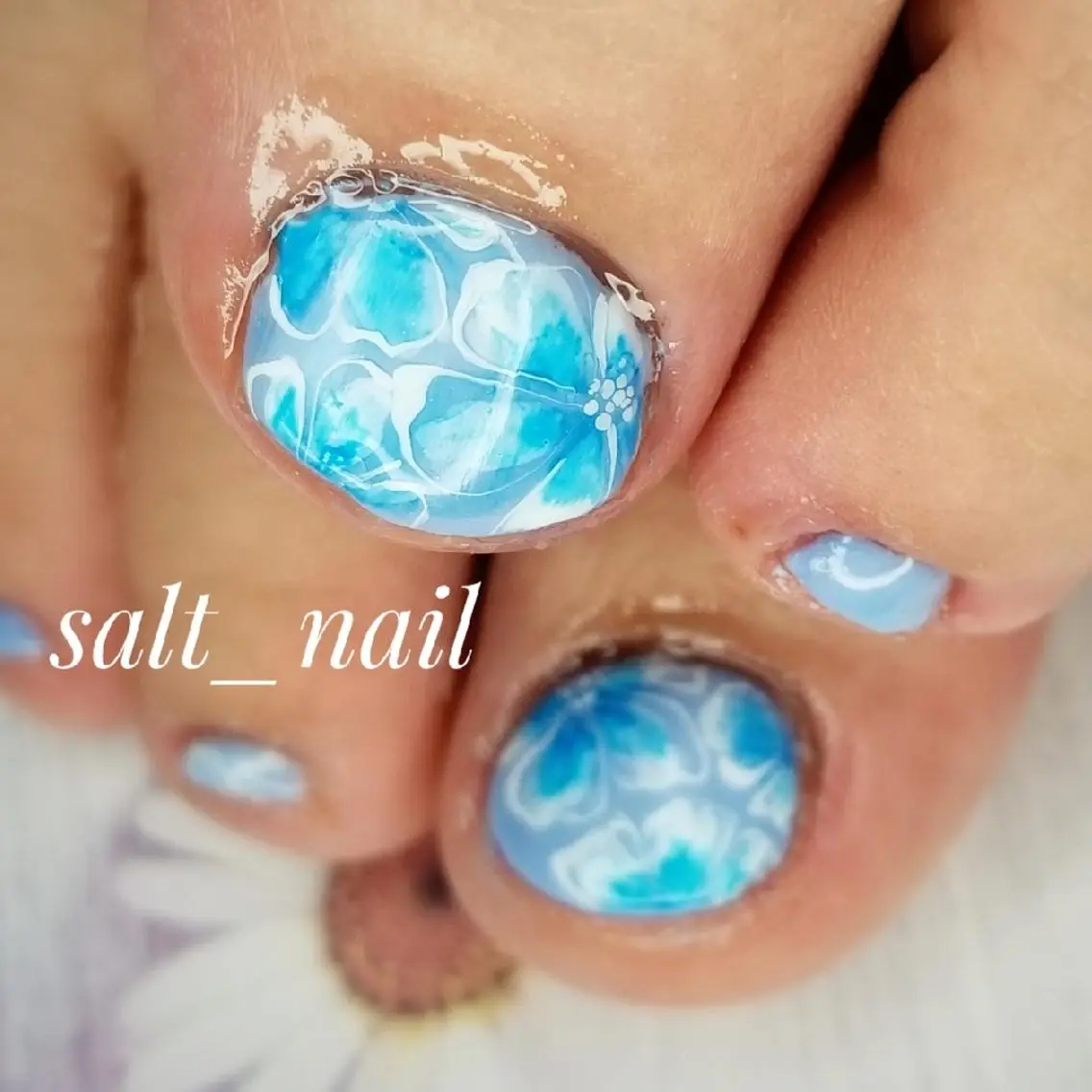 ネイル アートネイル ブルー フラワーネイル 個人サロン saltnailのネイルデザイン