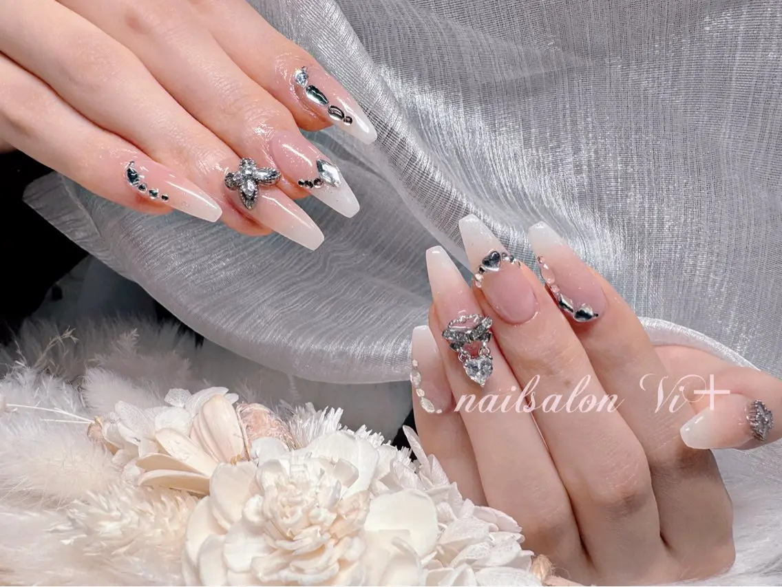ネイル ハンドネイル ✨Nailsalon Vi+✨のネイルデザイン