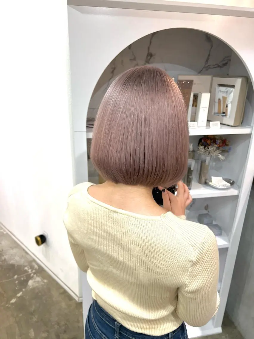 《何色でも可能18トーン​〜​🧁》ダブルカラー＋トリートメント（ブリーチ1回​〜​）ケアブリーチ使用の写真