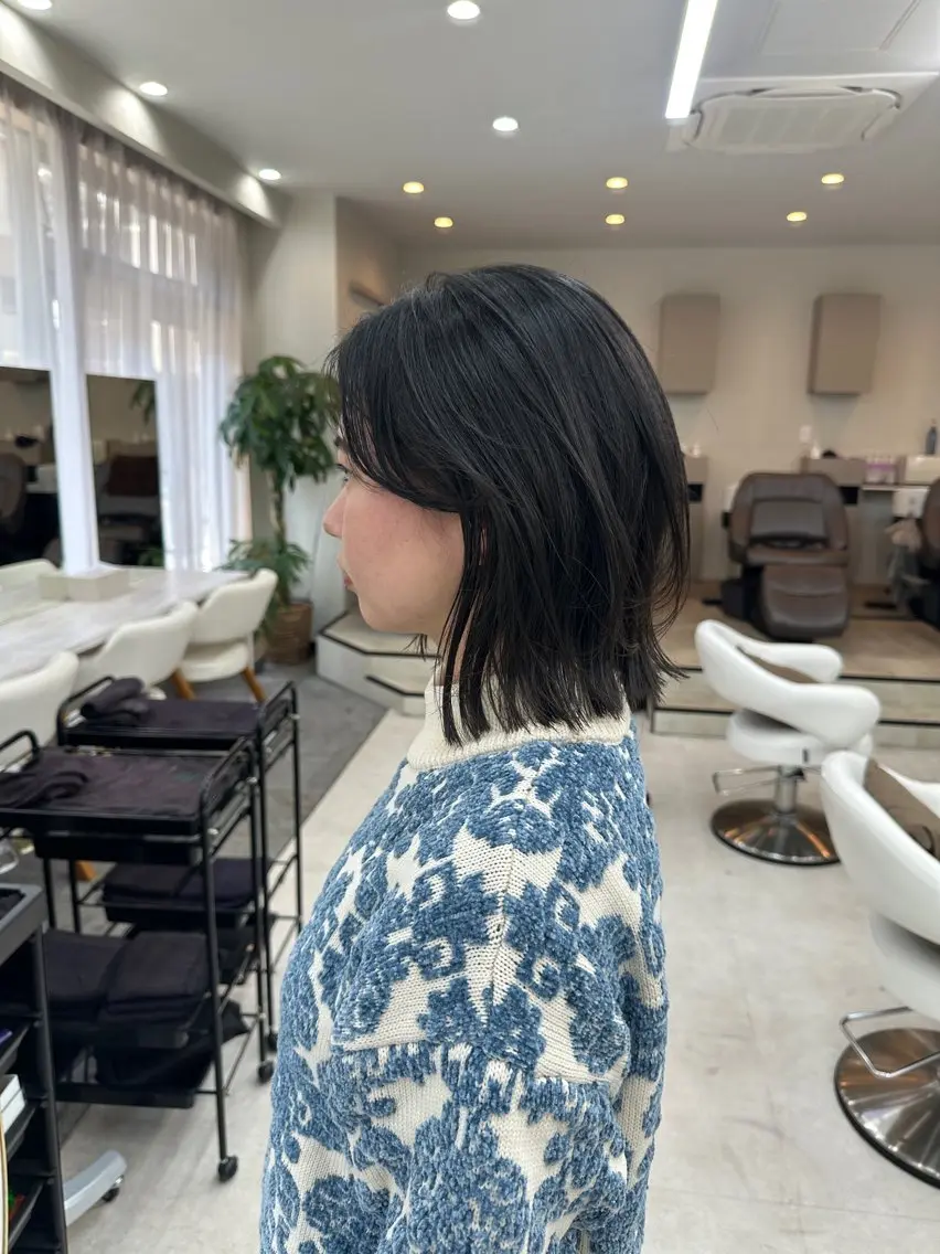 ショート ボブ カット 丸山 心 / 艶カラーのヘアスタイル