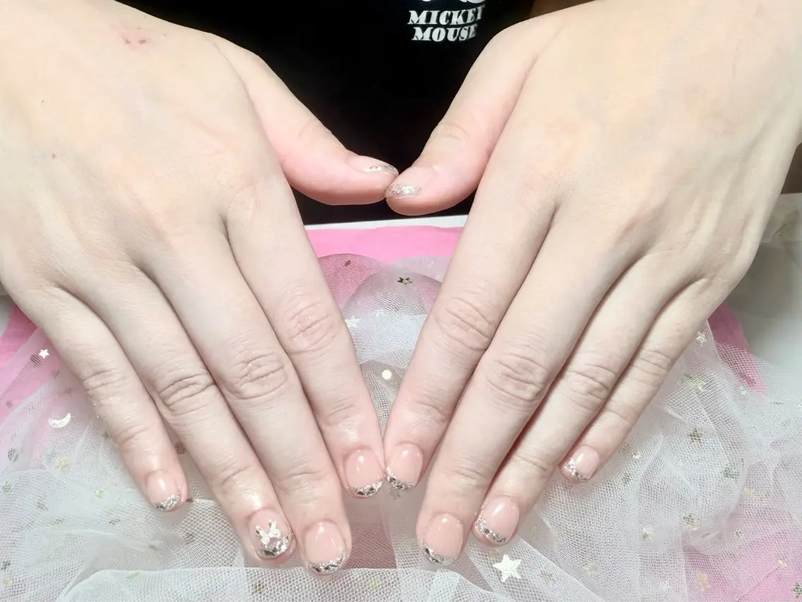 ネイル フレンチネイル ガラスフレンチ ハンドネイル U.MI Nail ミカのネイルデザイン