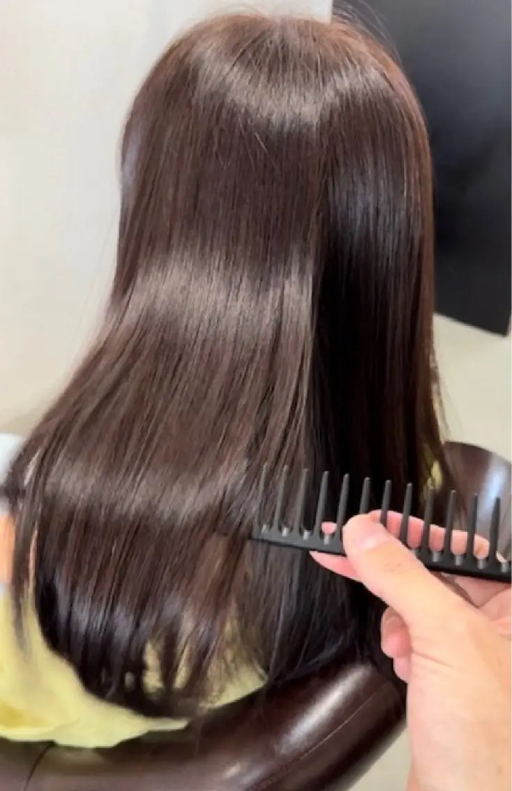ロング カット 縮毛矯正 トリートメント 長田 仁美のヘアスタイル
