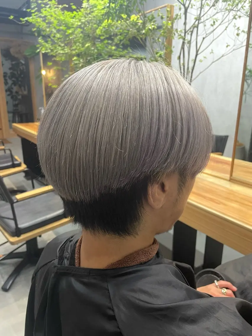 カラー ブリーチ ヘアカラー ヘッドスパ 岡田 真綾のヘアスタイル