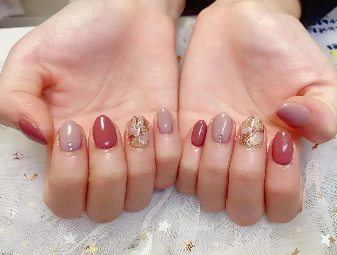 カラー ネイル アートネイル Q Free nailsのネイルデザイン