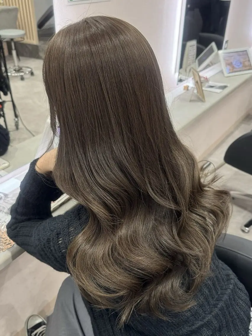 セミロング カラー ヘアアレンジ ミント ヘアカラー トリートメント ヘアセット 金子 廉のヘアスタイル