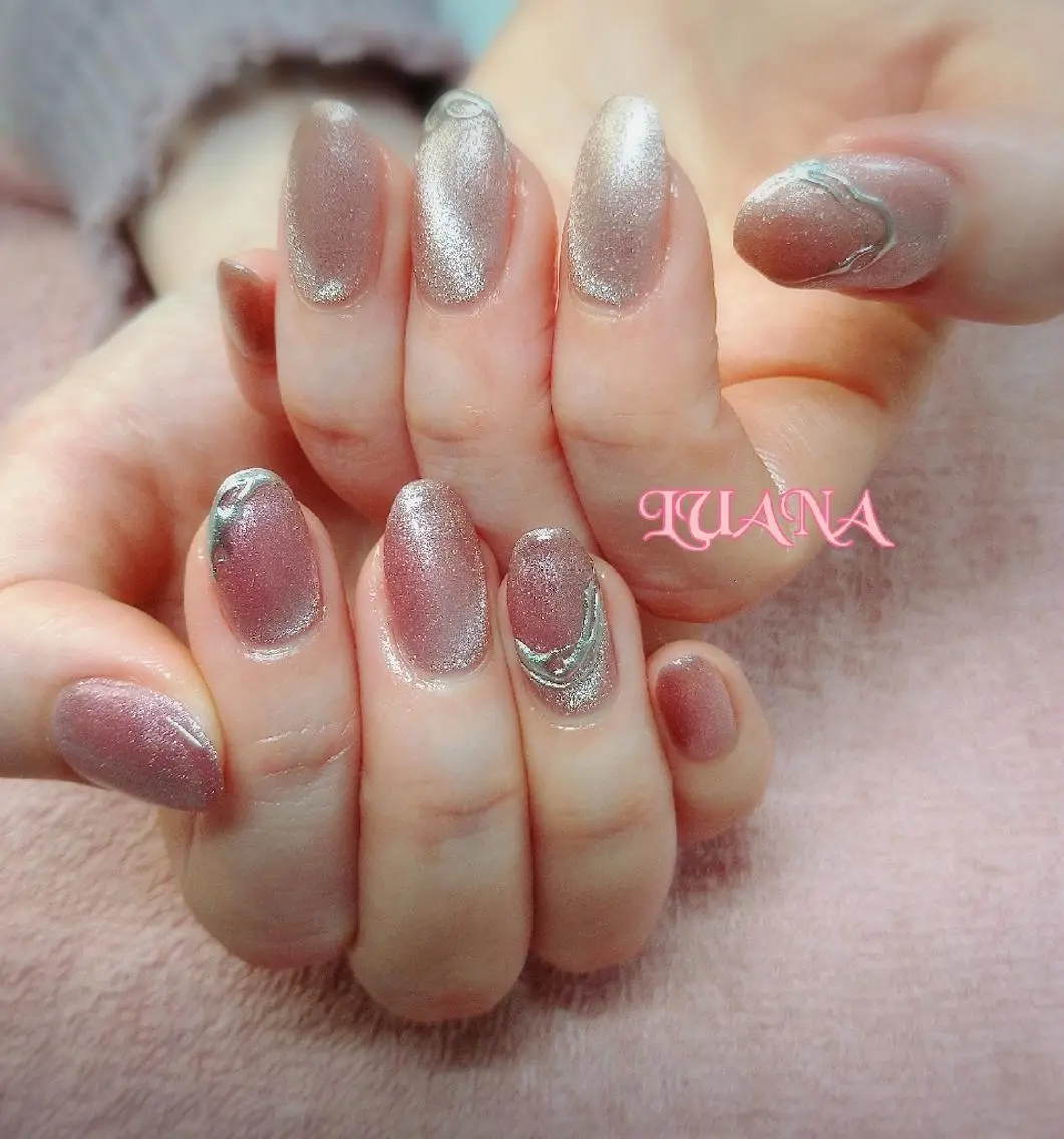 ネイル LUANA TAKAHASHIのネイルデザイン