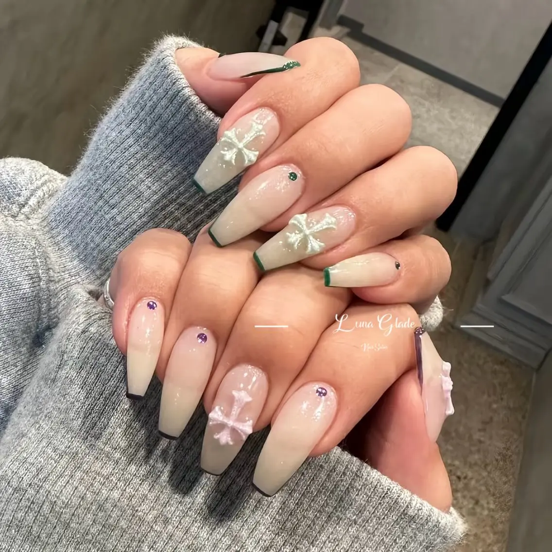 ネイル ハンドネイル Luna Gladeのネイルデザイン