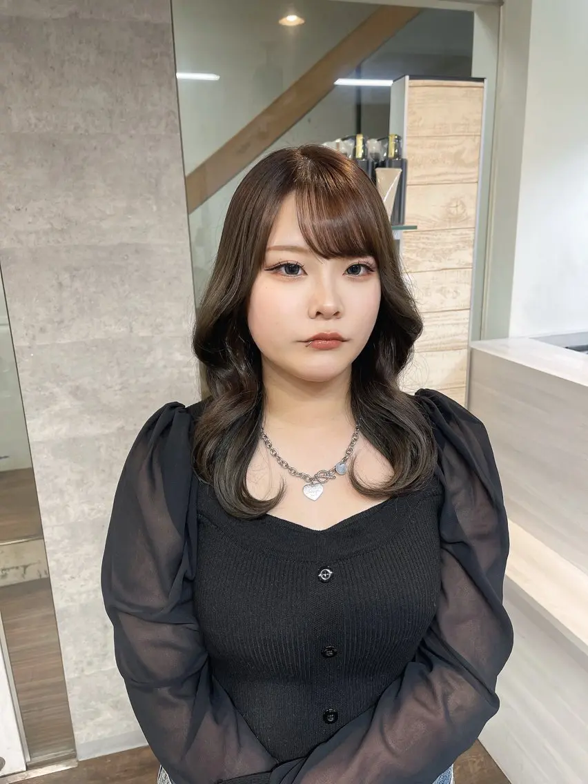 ロング カラー オリーブカラー ロング トリートメント 愛　莉/大阪美容室 /ケア・艶カラーのヘアスタイル