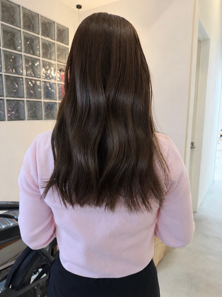 ロング カラー ヘアカラー 浦井 まなかのヘアスタイル