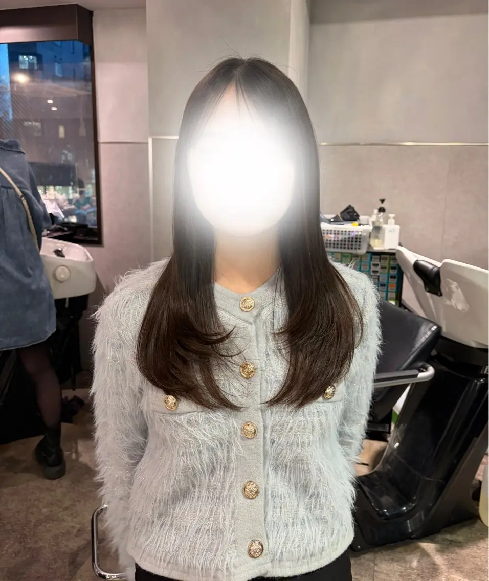 ロング レイヤーカット 深みモテカラー˚✧ YUKAのヘアスタイル