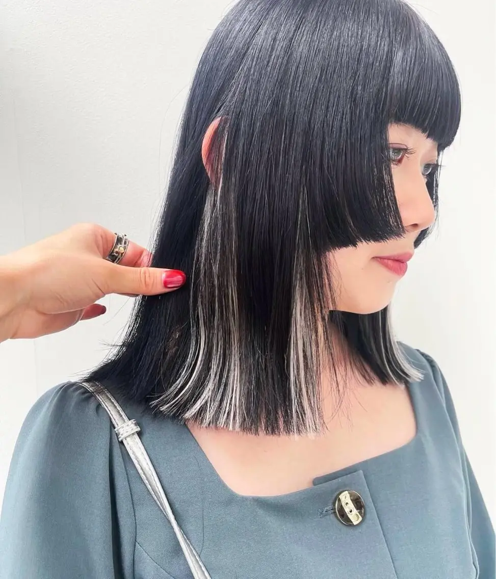 ミディアム カラー シールエクステ ハイトーンカラー エクステ 似合わせヘア 💐たかさきかなこのヘアスタイル