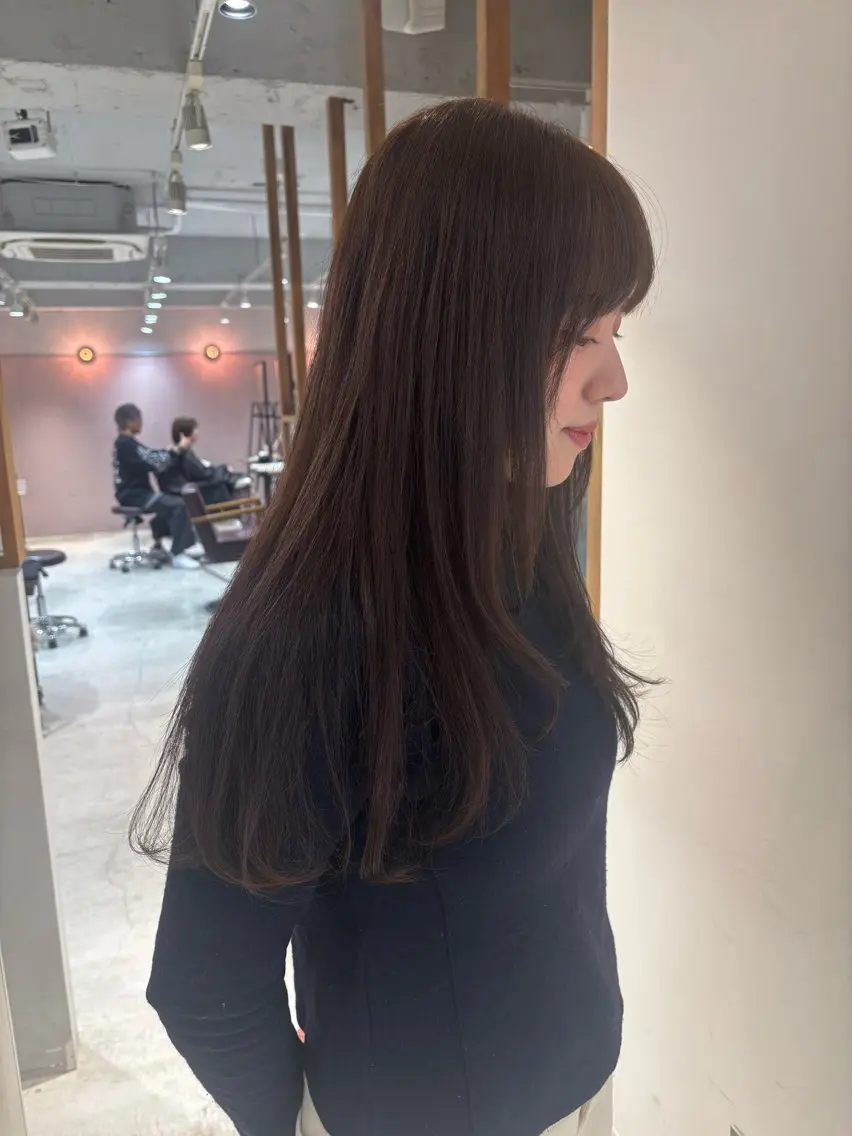 ロング カラー ロングレイヤー ベージュカラー 透明感カラー グレージュ ラベンダーカラー カット ヘアカラー トリートメント mei｜顔まわり ×透明感カラーのヘアスタイル