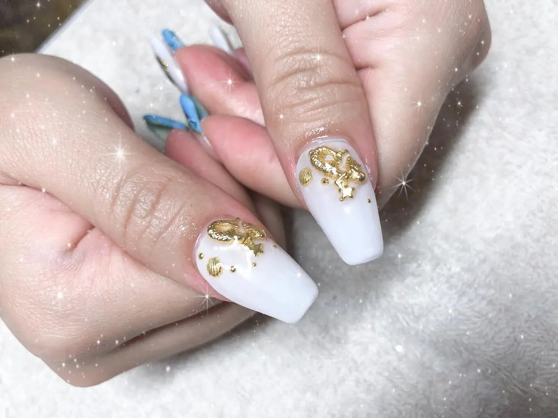 ミディアム ネイル ハンドネイル 《LB》ラブリエ Nail&eyeのマツエク・マツパデザイン