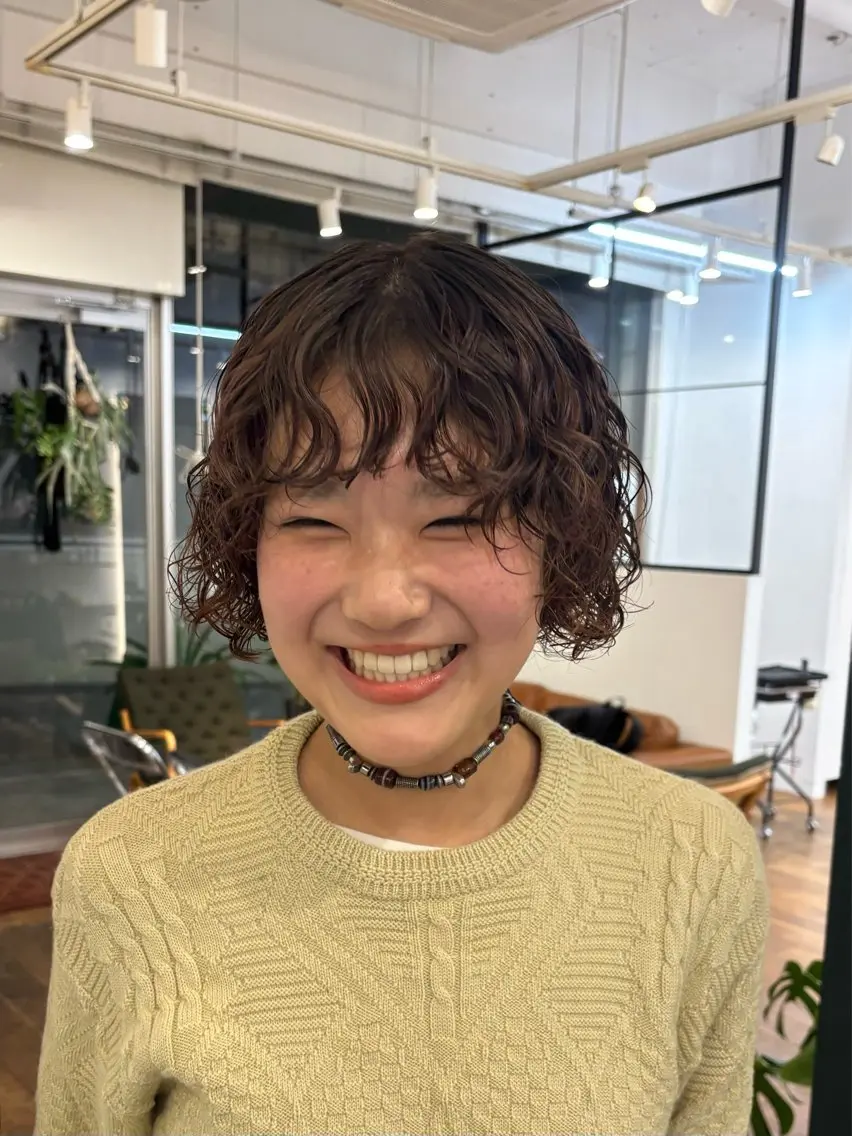 【海外風🍔🫧】💥カーリーパーマ💥＋ 潤い保湿トリートメント🌱の写真