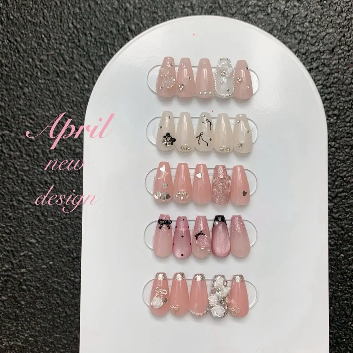 ネイル ハンドネイル M2 BEAUTY Marieのネイルデザイン