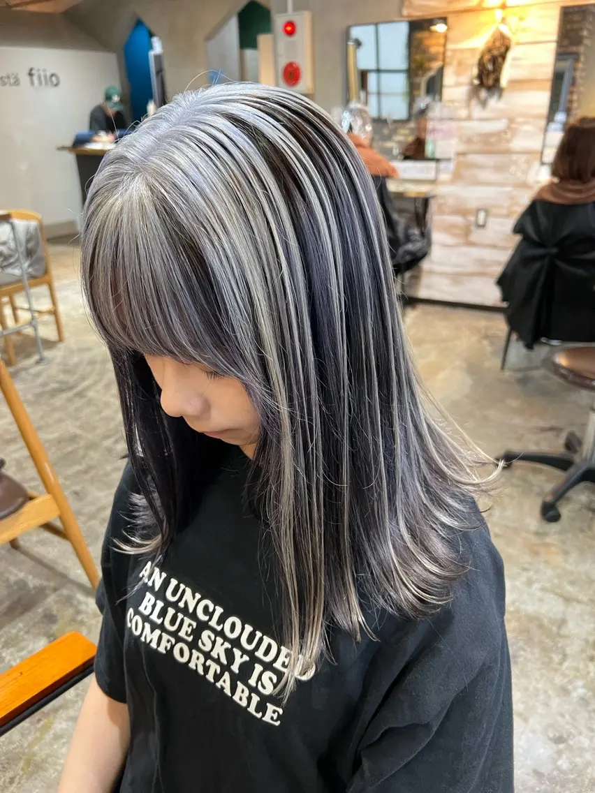 ミディアム カラー カット ヘアカラー トリートメント ツキノキ ミナのヘアスタイル