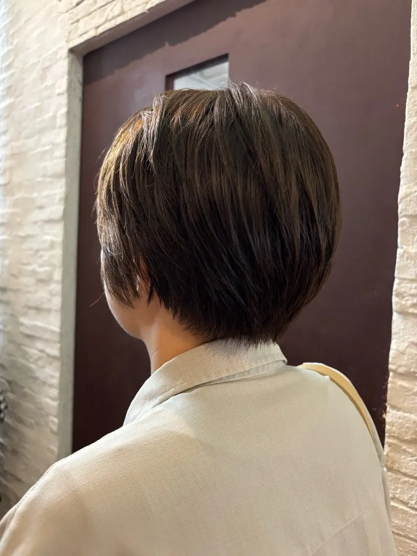 ショート ショートヘア 岸良 莉里のヘアスタイル