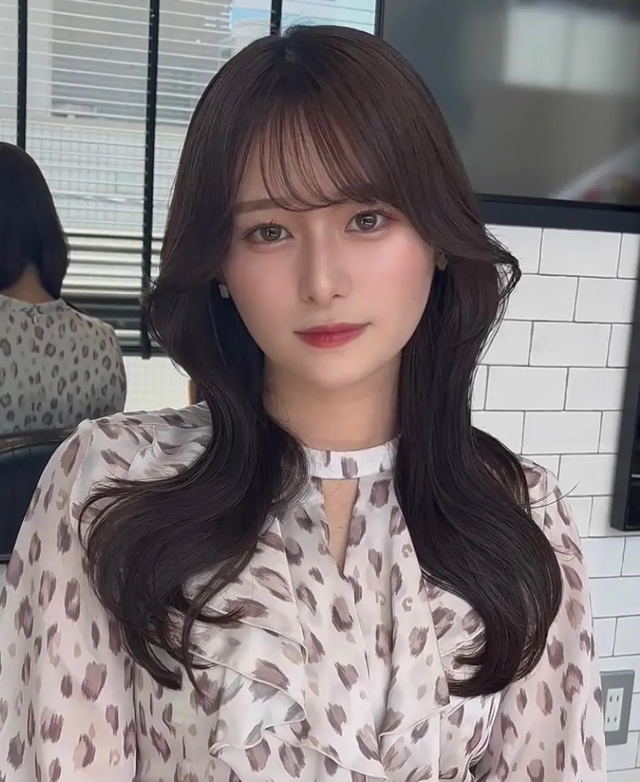 セミロング カラー カット ヘアカラー トリートメント 🌫️大人韓国ヘア 🌫️naoyaのヘアスタイル