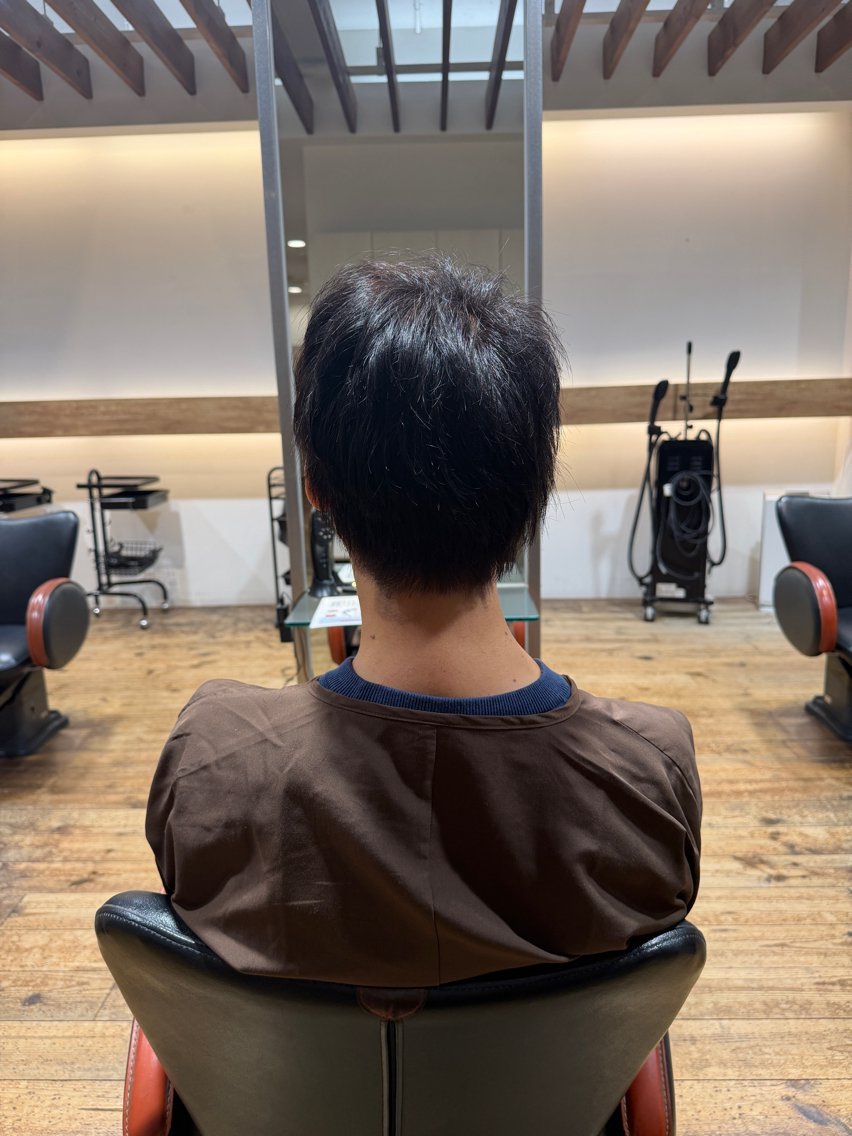カラー メンズ メンズパーマ 刈り上げ 齋藤 百逢のヘアスタイル