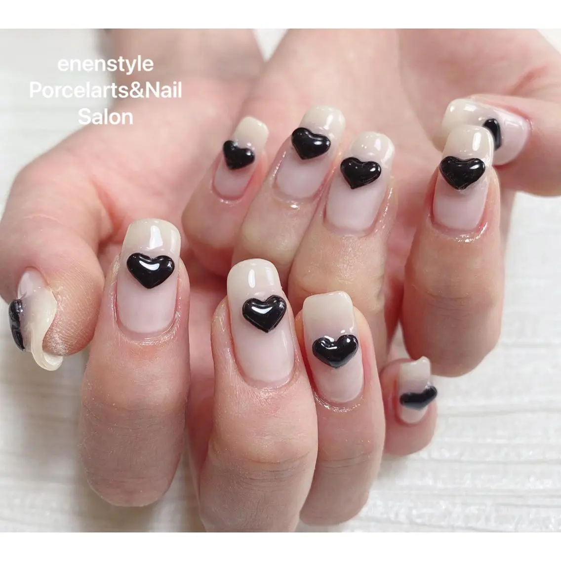 ミディアム ネイル 🐾enen style 🐾のネイルデザイン