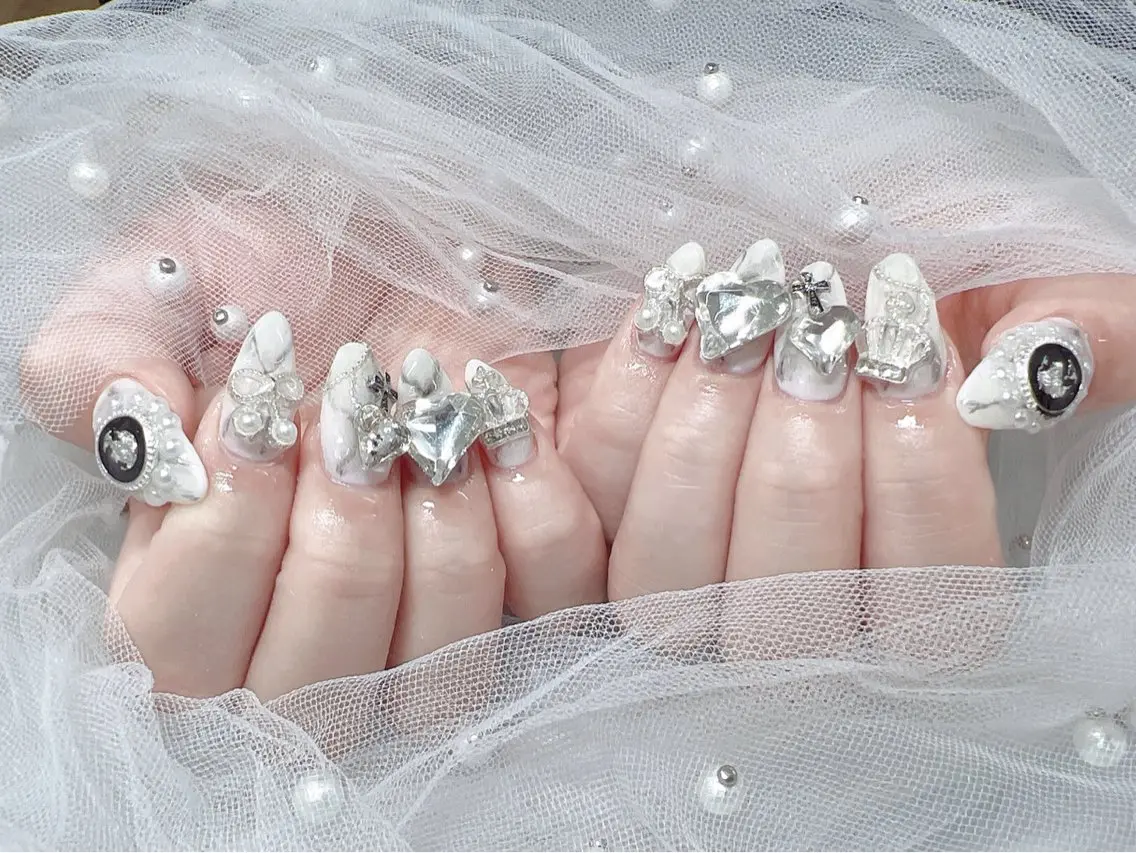 ネイル Minéa nailのネイルデザイン