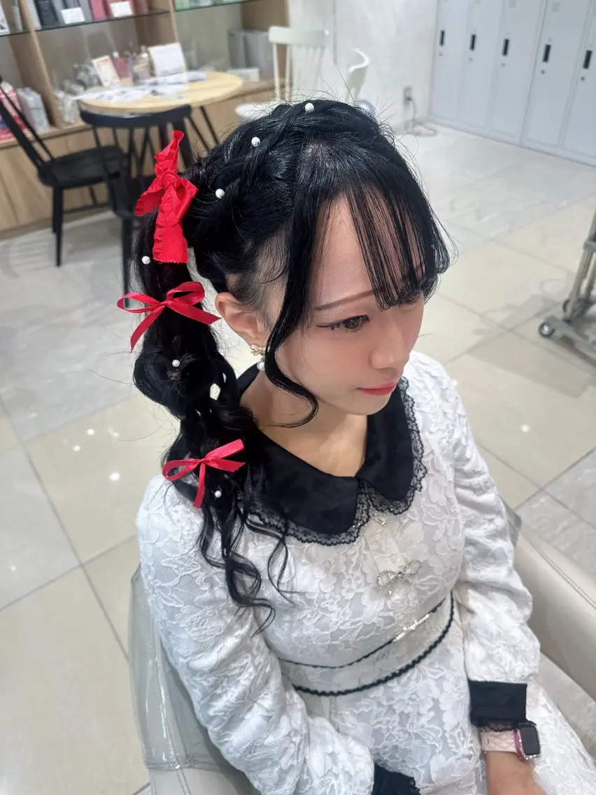 ロング ヘアアレンジ ヘアセット 艶髪/酸性ストレート /髪質改善/内村麻衣のヘアスタイル