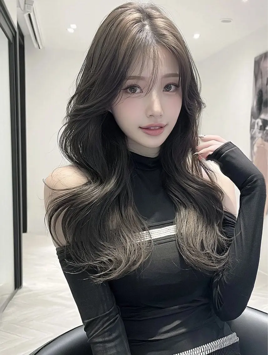 ロング カラー FOCUSJAPAN 艶カラー/カット🖤のヘアスタイル