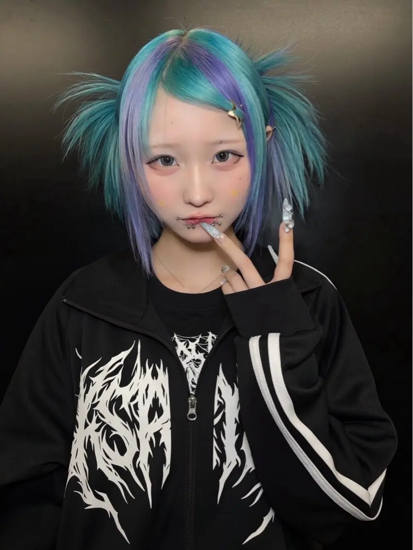 ✞ケアブリーチ1回+デザインカラー+3stepトリートメントの写真