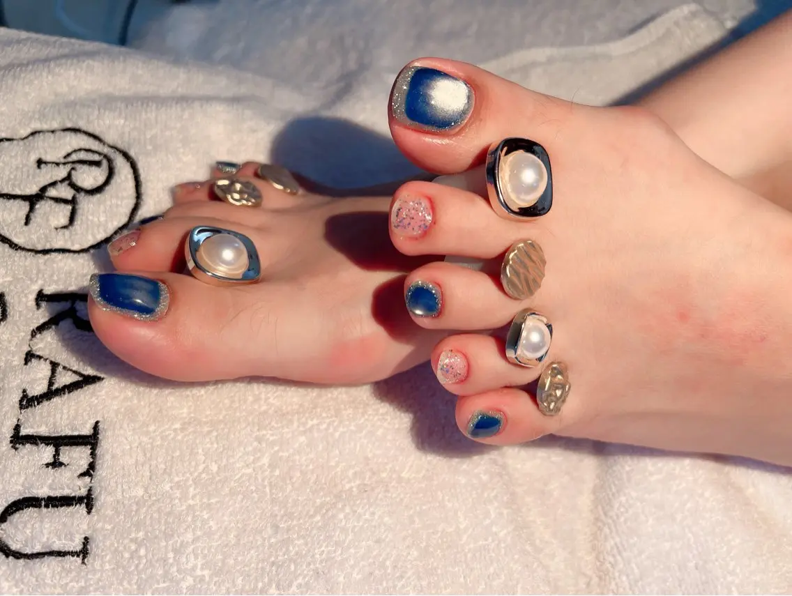 【フットネイル💅】2色ok/アートok/シンプルデザインok/オフありの写真