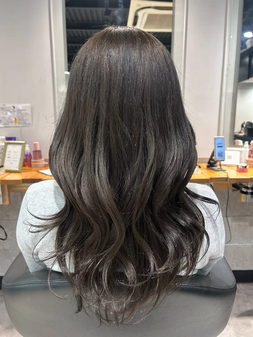 ロング ヘアカラー トリートメント ヘッドスパ レイヤーStyle 🪽菜々実のヘアスタイル