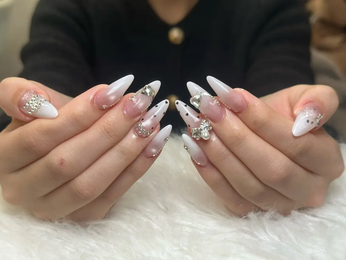 ネイル ハンドネイル Lisa Nail Salonのネイルデザイン