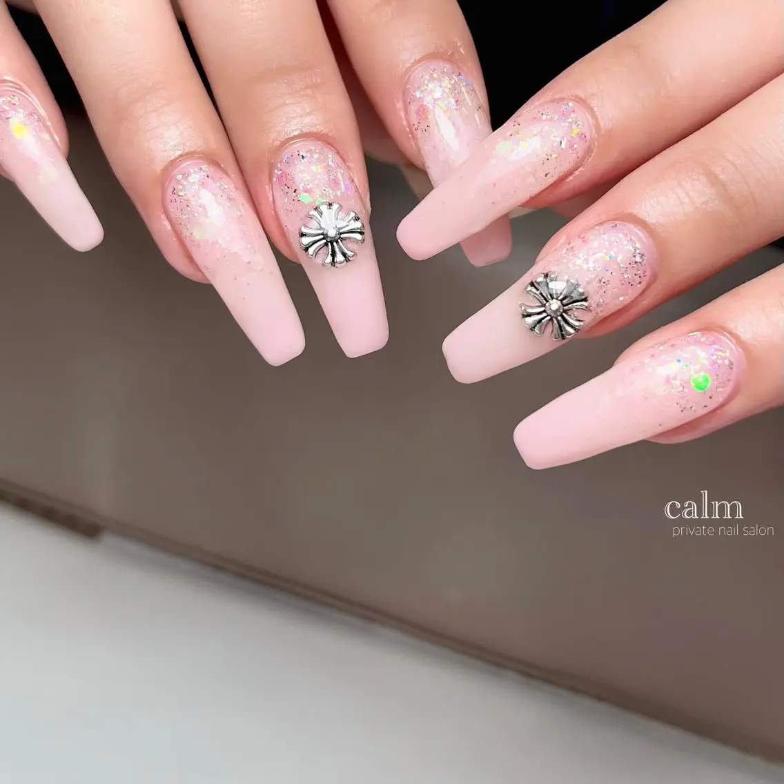 ネイル ラメ(グリッター) ハンドネイル calm 〔ｶｰﾑ〕のネイルデザイン
