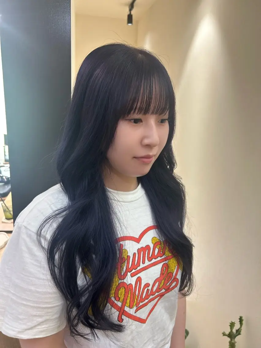 ロング カラー ブリーチ バイオレットカラー カット ヘアカラー トリートメント hubhair レイヤー/透明感のヘアスタイル