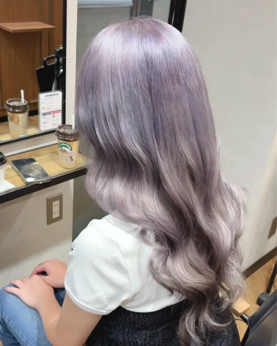 ロング カラー ブリーチ 透明感カラー グレージュ ラベンダーカラー ラベンダーグレージュ ヘアカラー Anju／ 小顔カットのヘアスタイル