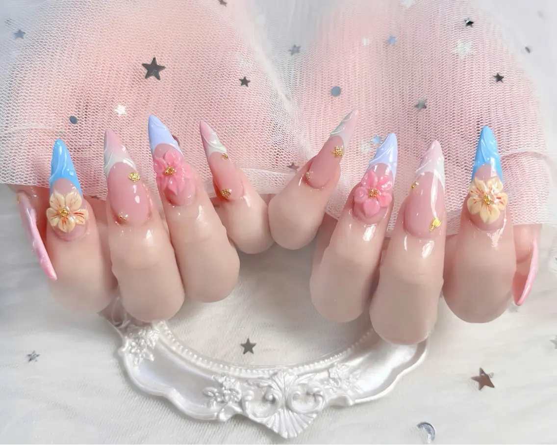 ネイル チークネイル ドット 長さ出し フットネイル フレンチネイル ハンドネイル Hana Nail Salonのネイルデザイン