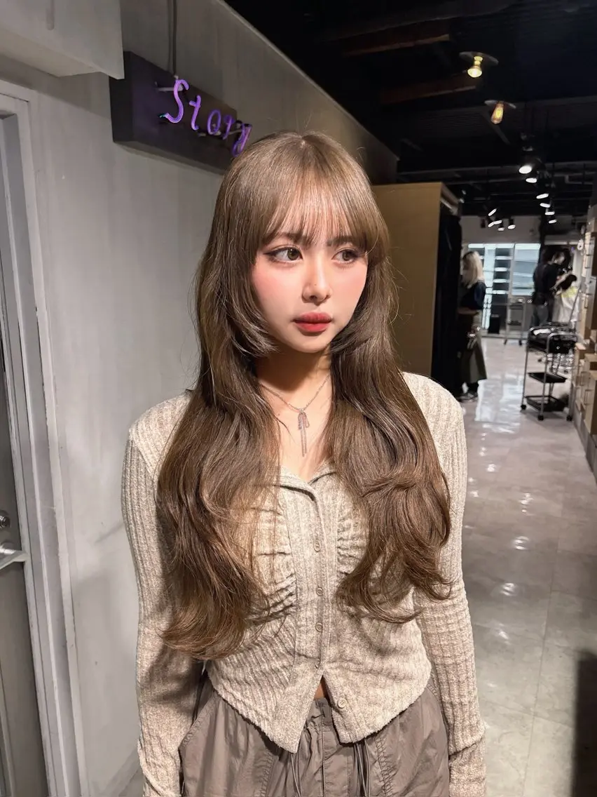 ロング 韓国風カラー 姫カット 韓国風ヘア レイヤーカット ワンホンレイヤー MEI🎀レイヤー 🎀韓国styleのヘアスタイル