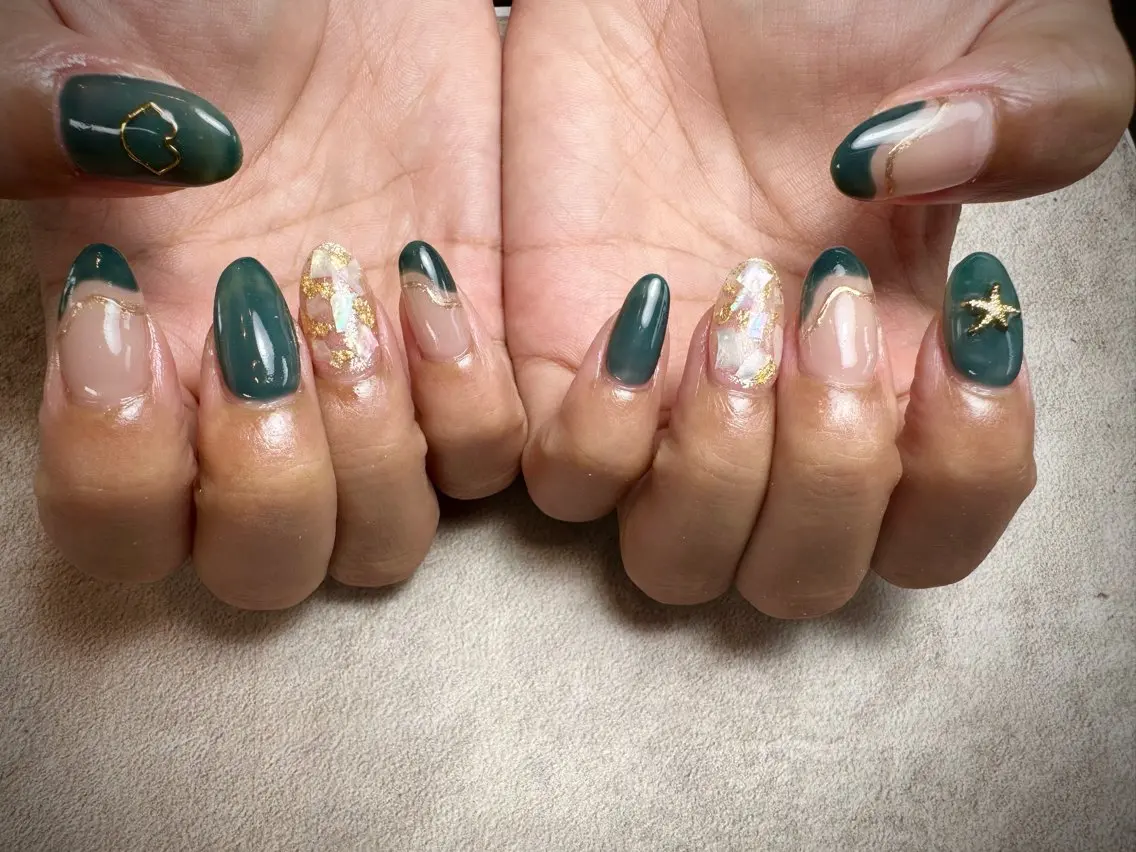 ネイル グリーン nailroom Anmie.のネイルデザイン
