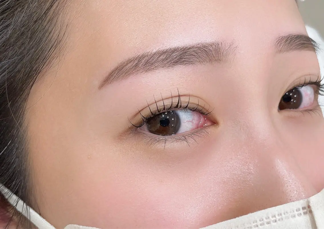 マツエク・マツパ ワックス脱毛 眉カット その他(アイブロウ) une FEMINの眉毛・アイブロウイメージ
