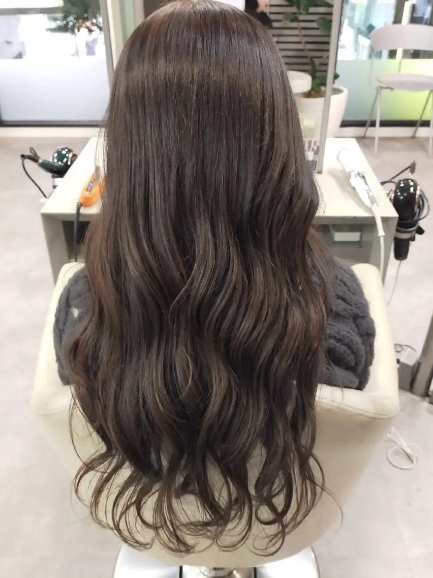 カラー ヘアカラー トリートメント SiLO 🎀 𝕂𝕒𝕟𝕟𝕒のヘアスタイル