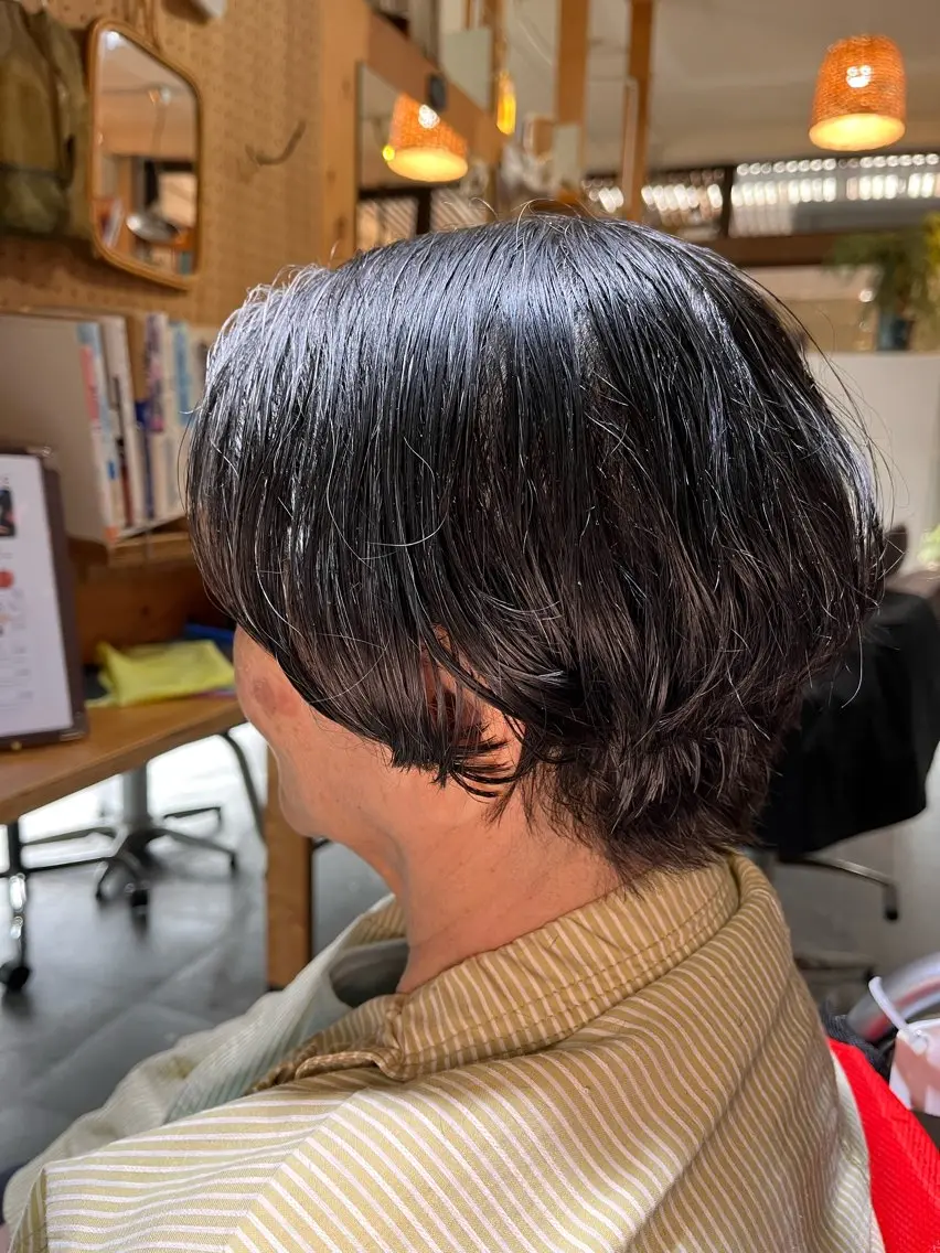 ショート カット 佐藤 聖音のヘアスタイル