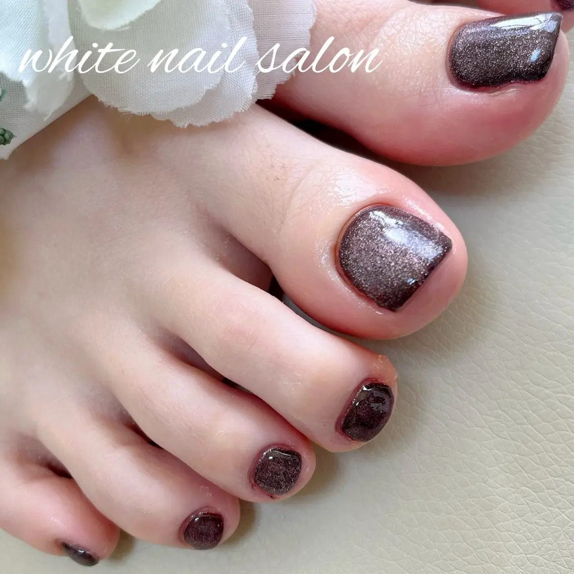 ネイル マグネットネイル フットネイル white nail salonのネイルデザイン