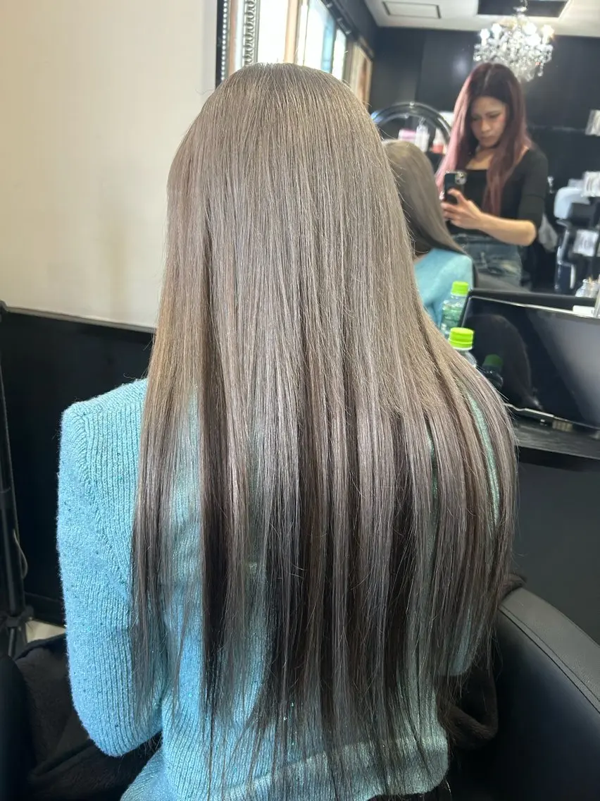 ロング プルエクステ エクステ ヘアカラー 長田 麻友子のヘアスタイル