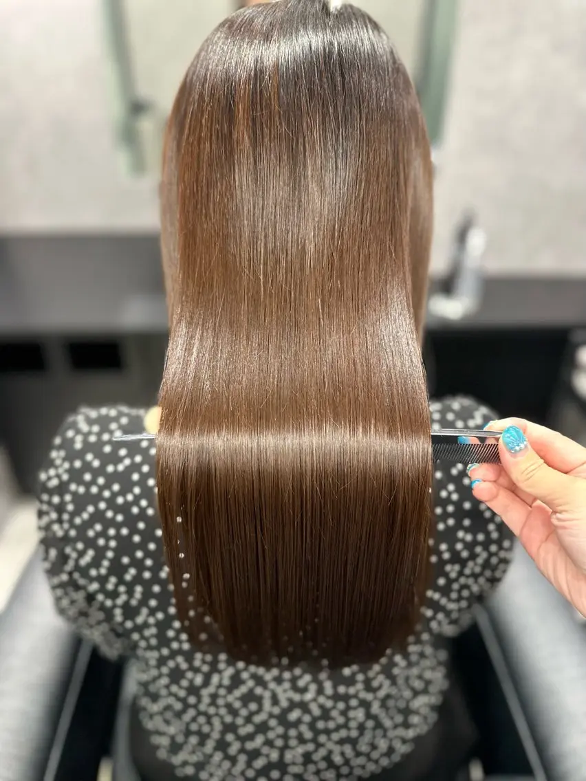ロング トリートメント カット トリートメント 岩崎 恵実のヘアスタイル