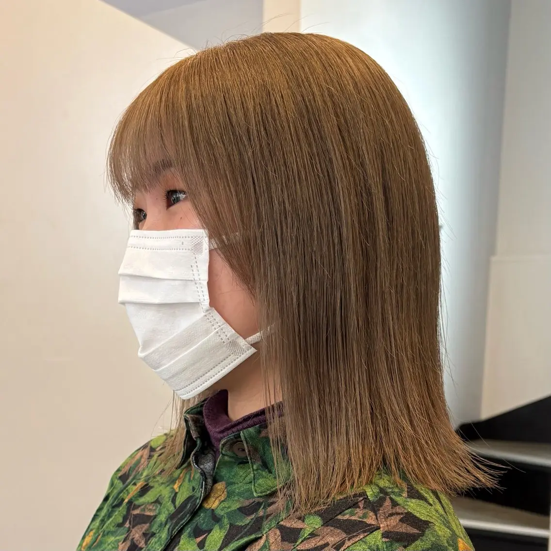 ミディアム カット ヘアカラー ハイトーン指名No. 1/レイヤー/みさきのヘアスタイル