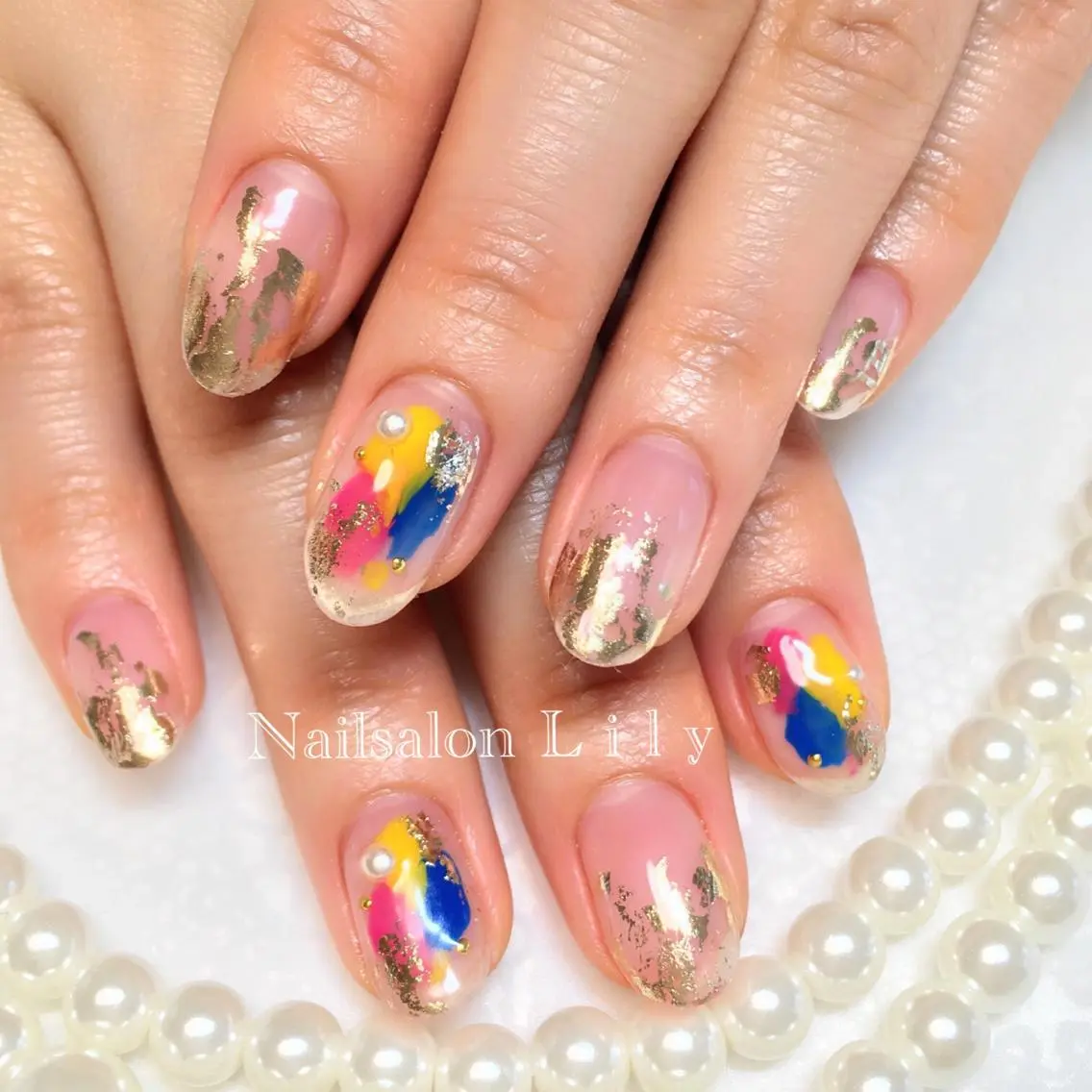 ネイル ゴールド ゴージャス Lily*nail 🌻Mii🌻のネイルデザイン