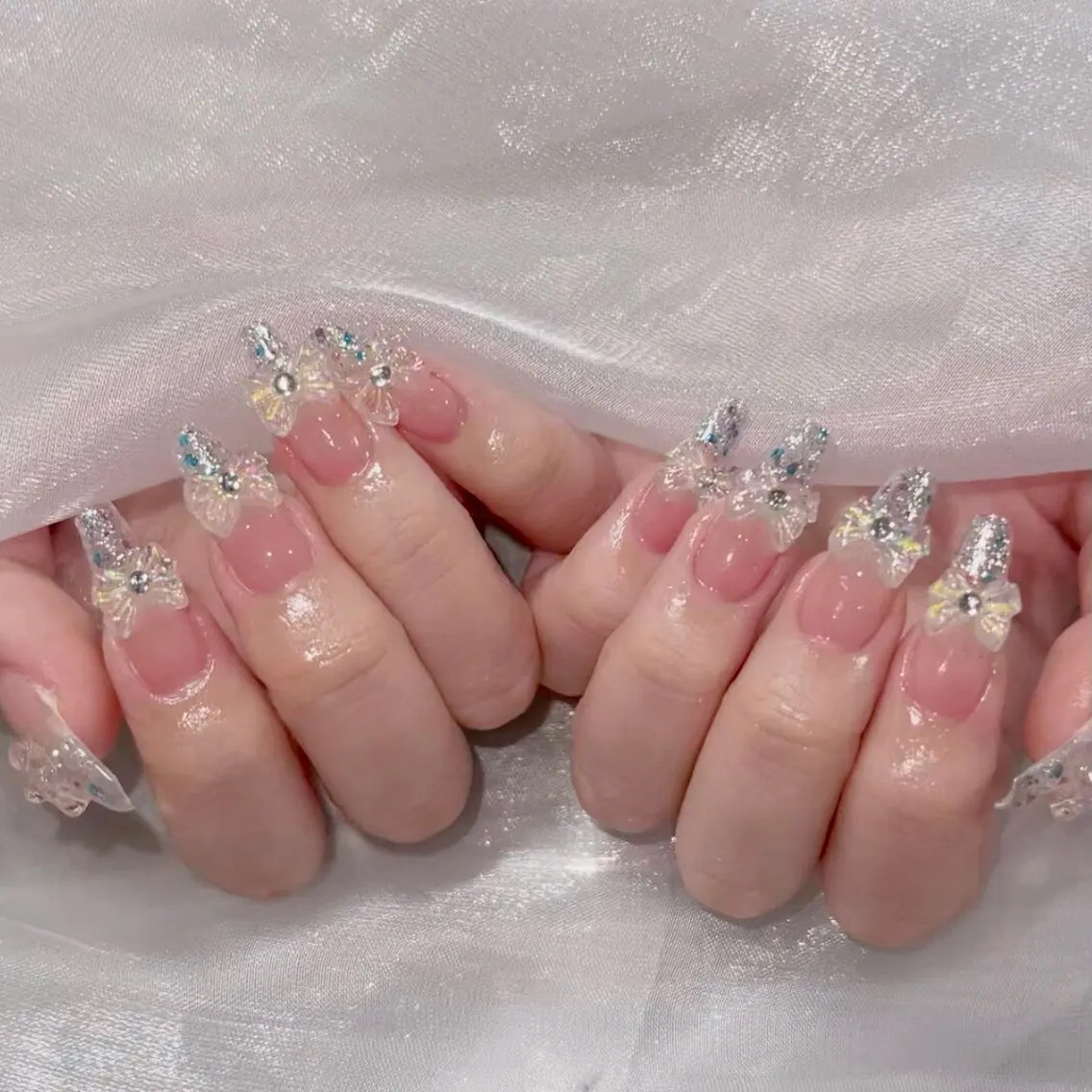 ネイル オーロラネイル 長さ出し フラッシュネイル フレンチネイル ジェルネイル ハンドネイル ハンドケア CiCi Nail Salonのネイルデザイン