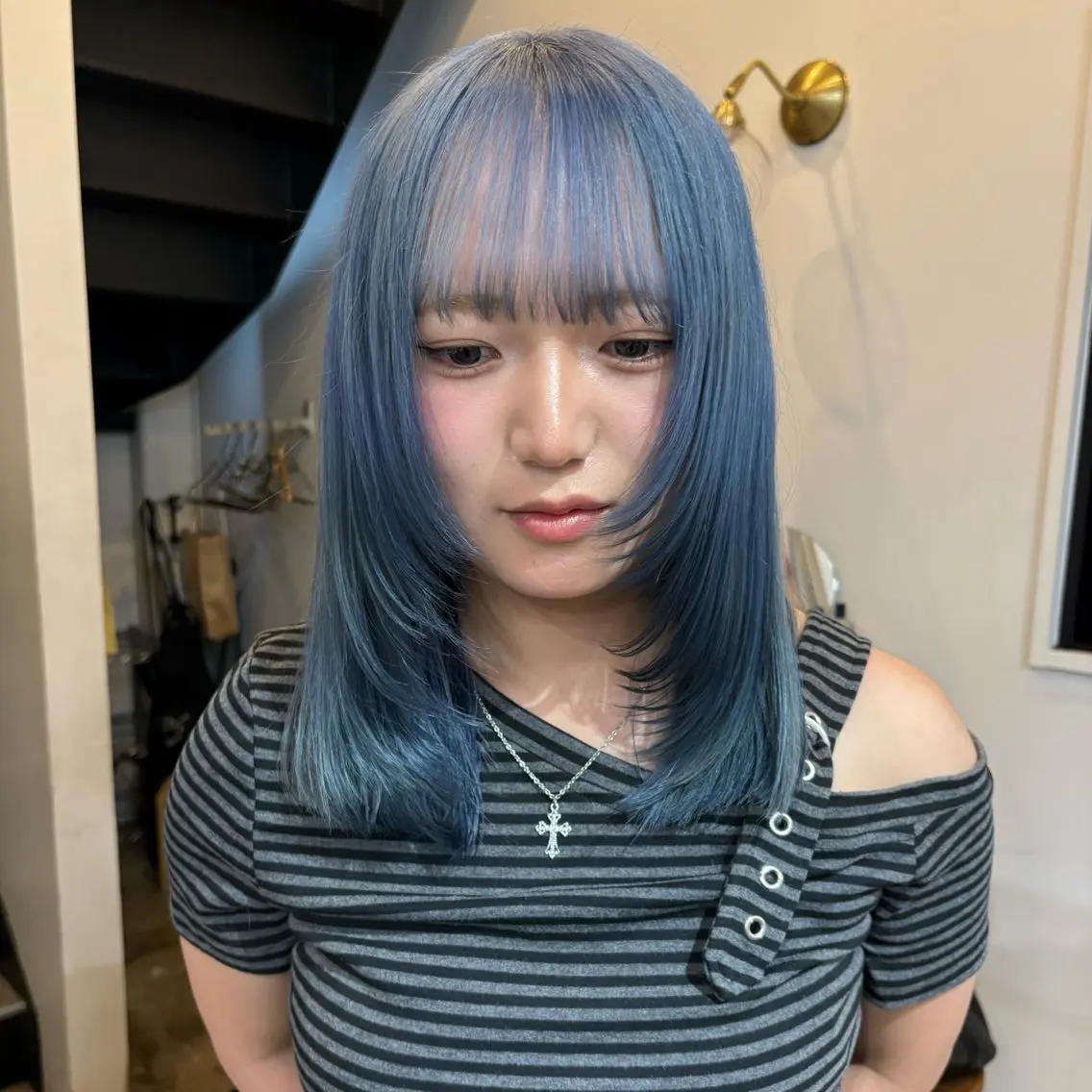 ミディアム カット ヘアカラー ハイトーン指名No. 1/レイヤー/みさきのヘアスタイル