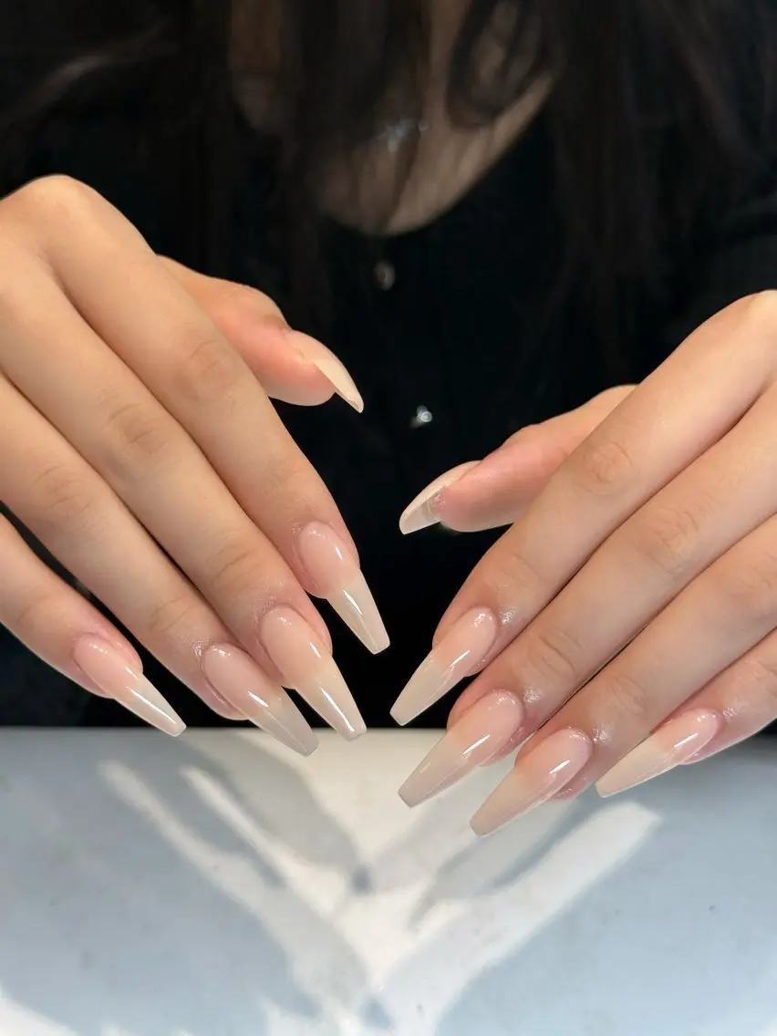 ネイル ボルドー ブラウン チークネイル ドット フットネイル Julli NailStudioのネイルデザイン